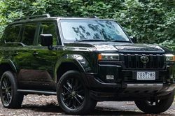 Hơn 13.000 xe Toyota Land Cruiser Prado bị triệu hồi vì lỗi gây 'mù thông tin'