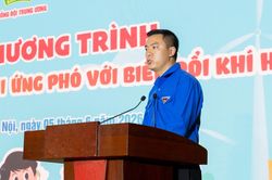Trang bị kiến thức, kỹ năng để thế hệ trẻ biết ứng phó với biến đổi khí hậu