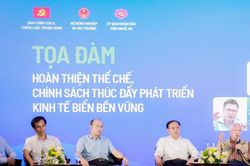 Hội thảo quốc gia 'Hoàn thiện thể chế, chính sách thúc đẩy phát triển kinh tế biển bền vững'