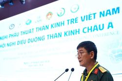 Phẫu thuật thần kinh là chuyên ngành tiên phong ứng dụng các thành tựu mới