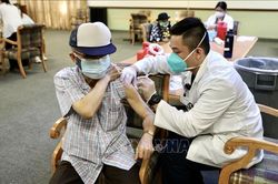 Vaccine đầu tiên trên thế giới do AI thiết kế