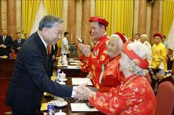Tổng Bí thư, Chủ tịch nước Tô Lâm: Khơi dậy tinh thần 'Tuổi cao - Gương sáng' trong giai đoạn phát triển mới
