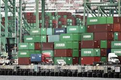 Mỹ cam kết duy trì mức trần thuế quan trong thỏa thuận với EU và Nhật Bản