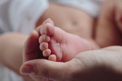 Nhật Bản đối mặt khủng hoảng dân số đến sớm hơn dự báo 15 năm, sốc trước số trẻ em được sinh trong năm 2025