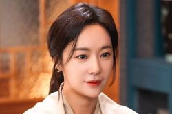 Loạt ý kiến trái chiều về sự trở lại của Hwang Jung Eum sau bê bối biển thủ 4,3 tỷ won