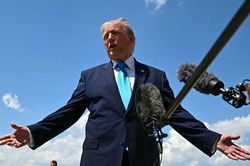 Hàng loạt nghệ sĩ quay lưng, ông Donald Trump hủy đại nhạc hội Freedom 250
