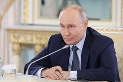 Tổng thống Putin : Đề xuất của Tổng thống Trump có thể mở đường cho hòa bình ở Ukraine