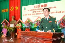Kho 186 đón nhận Huân chương Bảo vệ Tổ quốc hạng Ba