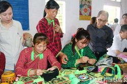 Giữ hồn thổ cẩm Nùng Phàn Slình
