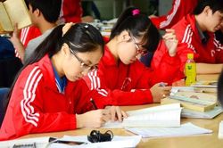 Lần đầu tiên sinh viên được cấp chứng chỉ đại học theo từng chặng học tập