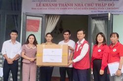 Lâm Đồng: Bàn giao 7 căn nhà Chữ thập đỏ cho hộ nghèo