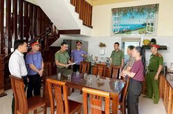 Bắt tạm giam Hiệu trưởng Trường tiểu học số 2 Quảng Phúc