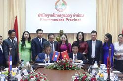 Tăng cường hợp tác, thắt chặt tình đoàn kết hữu nghị giữa hai tỉnh Quảng Trị và Khăm Muồn (Lào)