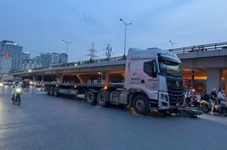Tai nạn giao thông 5/6: Va chạm với xe đầu kéo, nữ sinh 19 tuổi tử vong thương tâm
