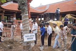 Trồng cây xanh, vun đắp những giá trị hòa nhập bền vững