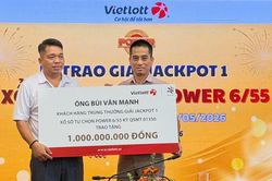 Ước mơ được trúng Vietlott để không đeo mặt nạ, người đàn ông tại TP.HCM công khai danh tính nhận giải Jackpot 1 xổ số tự chọn Power 6/55 hơn 83 tỷ đồng