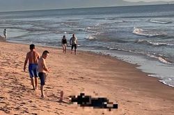 Phát hiện thi thể nam giới gần bờ biển Quảng Trị