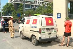Xử lý nghiêm xe khách, taxi, xe công nghệ đón trả khách sai nơi quy định