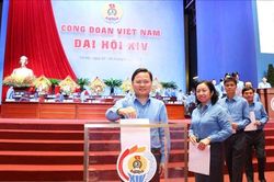 Bầu 135 ủy vi&ecirc;n Ban Chấp h&agrave;nh Tổng LĐLĐ Việt Nam kh&oacute;a XIV