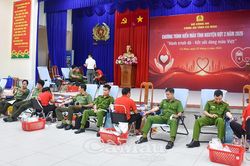 Cán bộ, chiến sĩ Công an Cà Mau hiến hơn 400 đơn vị máu