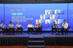 Gỡ điểm nghẽn thể chế để đánh thức tiềm năng kinh tế biển
