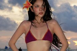 Ngọc Trinh diện bikini đỏ 'bé xíu', vòng eo con kiến tuổi 37 gây 'thương nhớ'