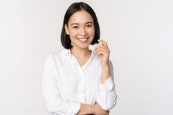 Không sở hữu nhan sắc nổi bật, vì sao có những người phụ nữ vẫn khiến ai gặp cũng nhớ?
