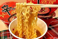 Hàn Quốc biến cốc mì ăn liền bỏ đi thành nguyên liệu có ích