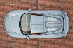 Siêu xe Porsche hơn 21 tỷ đồng nằm ngoài danh sách dùng xăng E10