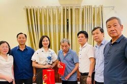 Xã Ngọc Hồi: Ấm áp nghĩa tình với người cao tuổi có hoàn cảnh khó khăn