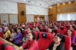Đưa kiến thức y khoa từ hội trường chuyên môn đến khu dân cư TPHCM