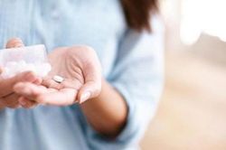 Dùng thuốc bao niêm mạc dạ dày ở người bị trào ngược dạ dày - thực quản