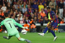 Barca 'bỏ rơi' Rashford?