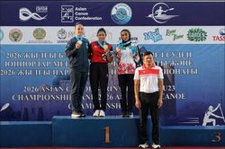 Diệp Thị Hương giành 3 HCV tại giải canoeing trẻ châu Á 2026