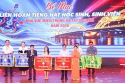 Khép lại Liên hoan Tiếng hát HSSV miền Trung - Tây Nguyên 2026 đầy cảm xúc