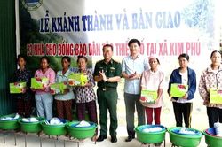 Quảng Trị khánh thành 23 ngôi nhà cho đồng bào Chứt ở xã Kim Phú