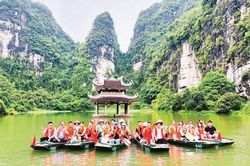 Khơi dòng, đẩy sóng du lịch xanh