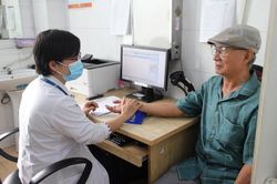 Viết tiếp y học cổ truyền Việt: 'Thiên thời' bứt phá!