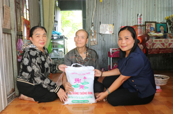 Cô Bùi Thị Nguyện - người giữ lửa ước mơ học trò nghèo