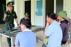 Giữ bình yên biên giới từ công tác thu hồi vũ khí, vật liệu nổ