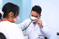 Cảnh báo lạm dụng thuốc bổ não mùa thi