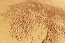 Hình ảnh tuyệt đẹp từ tàu Mars Express về cỗ máy phun cát trên sao Hỏa