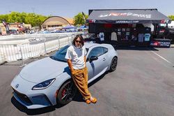 [GALLERY] Toyota GR86 2027 đọ dáng cùng sao 'Fast and Furious' Sung Kang