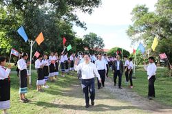 Bí thư Tỉnh ủy Quảng Ninh thăm Trường Dân tộc nội trú tỉnh Xay Nhạ Bu Ly (Lào)