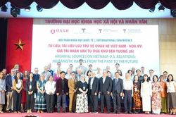 Chia sẻ kinh nghiệm khai thác, bảo tồn và số hóa tư liệu, tài liệu lưu trữ liên quan đến quan hệ Việt Nam – Hoa Kỳ