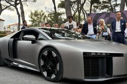 Vén màn siêu xe hybrid mới kế nhiệm Audi R8