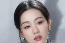 'Mối tình đầu đẹp nhất Trung Quốc' diễn đơ hơn cả AI