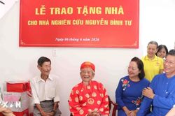 Thành phố Hồ Chí Minh trao tặng nhà cho nhà nghiên cứu Nguyễn Đình Tư