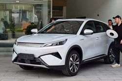 SUV điện hạng C công suất 313 mã lực, trang bị tiên tiến, giá hơn 820 triệu đồng