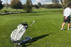 AI lan tới sân golf: 'Caddie số' biết nói, huấn luyện viên ảo và những cú đánh được máy tính tối ưu